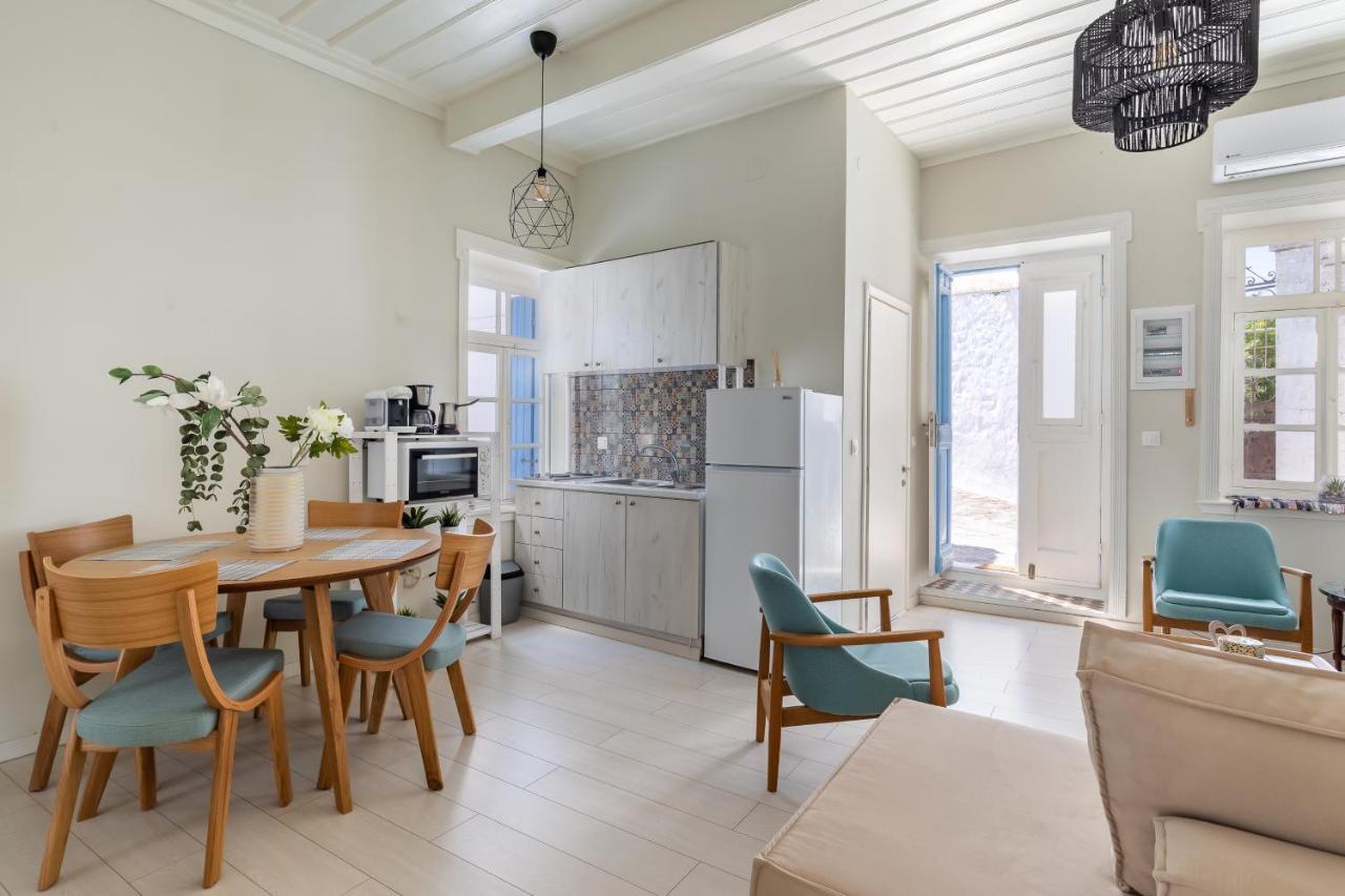 Helios Lovely Apartment Skopelos Town Exterior foto