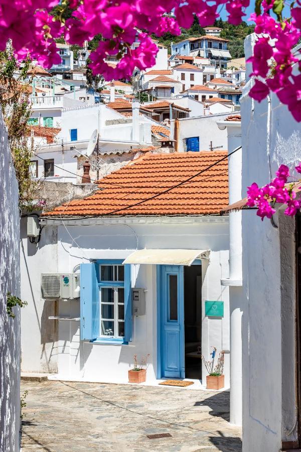 Helios Lovely Apartment Skopelos Town Exterior foto